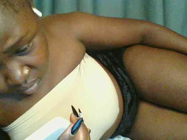 Horny-vyxen webcam