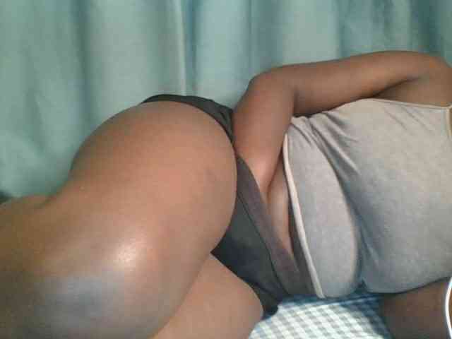 Horny-vyxen webcam