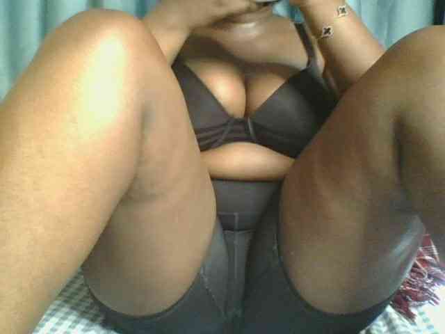Horny-vyxen webcam