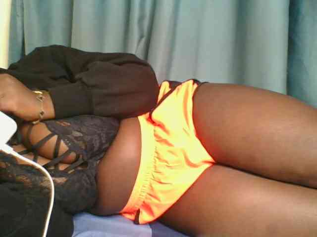 Horny-vyxen webcam