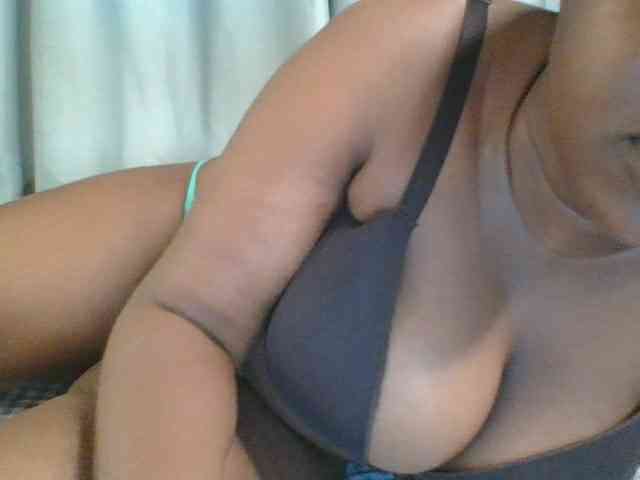 Horny-vyxen webcam