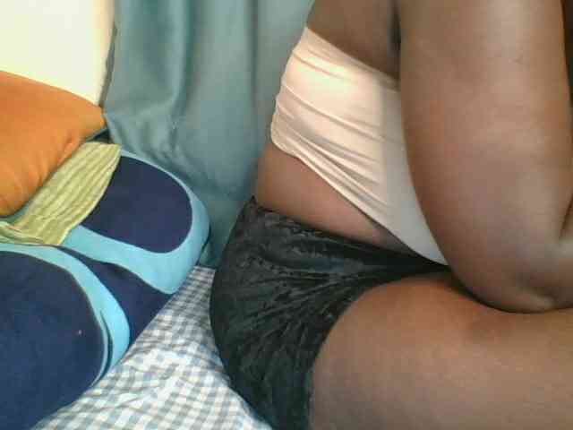 Horny-vyxen webcam