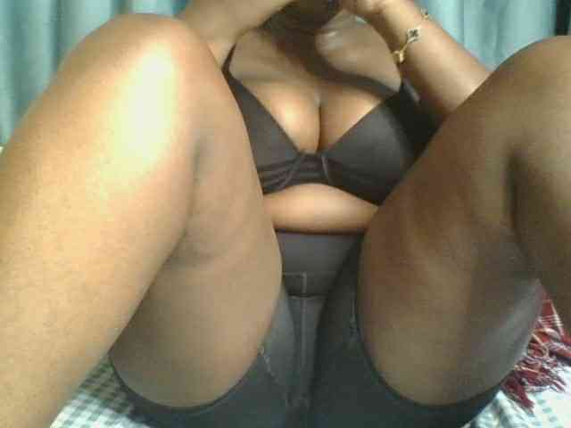 Horny-vyxen webcam