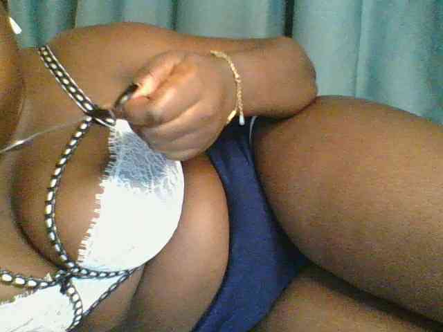 Horny-vyxen webcam