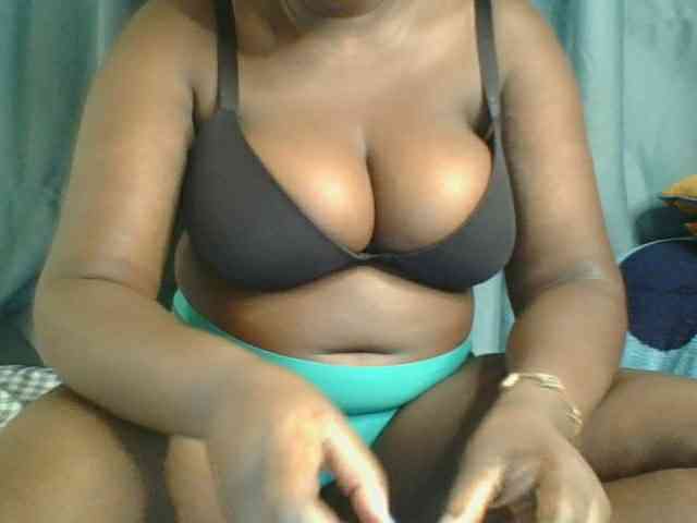 Horny-vyxen webcam