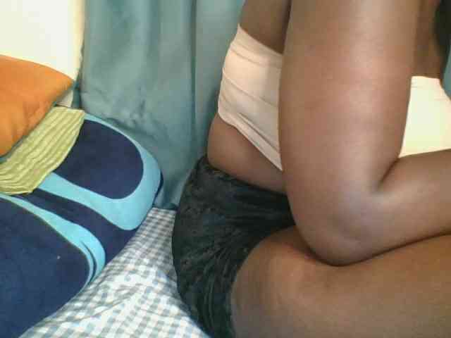 Horny-vyxen webcam