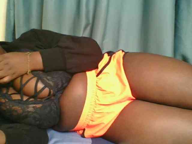 Horny-vyxen webcam