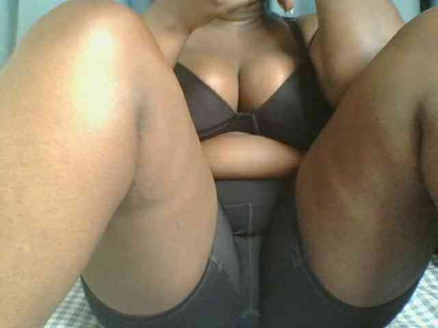Horny-vyxen webcam