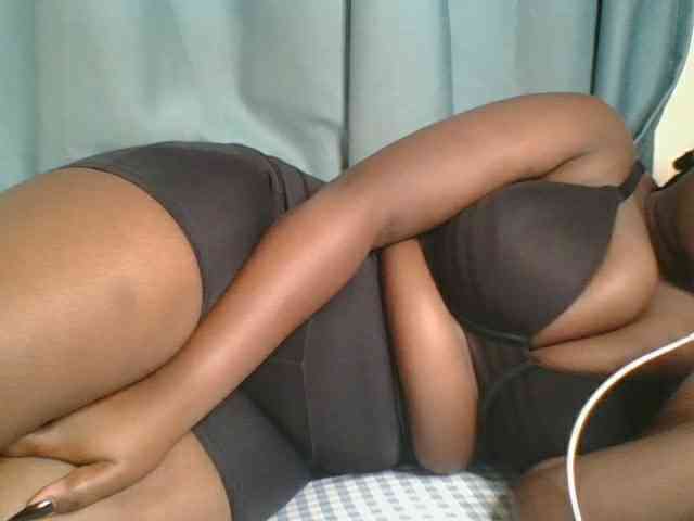 Horny-vyxen webcam