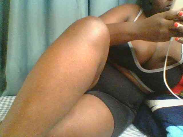 Horny-vyxen webcam