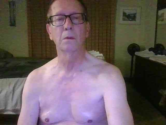 daddddy2026 Live Webcam on BongaCams