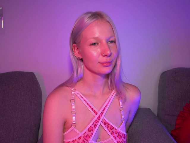 RanyLoveTomson live webcam show