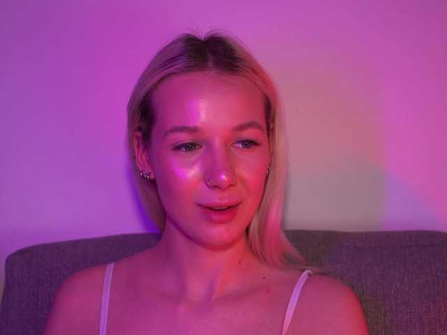 RanyLoveTomson's BongaCams show and profile