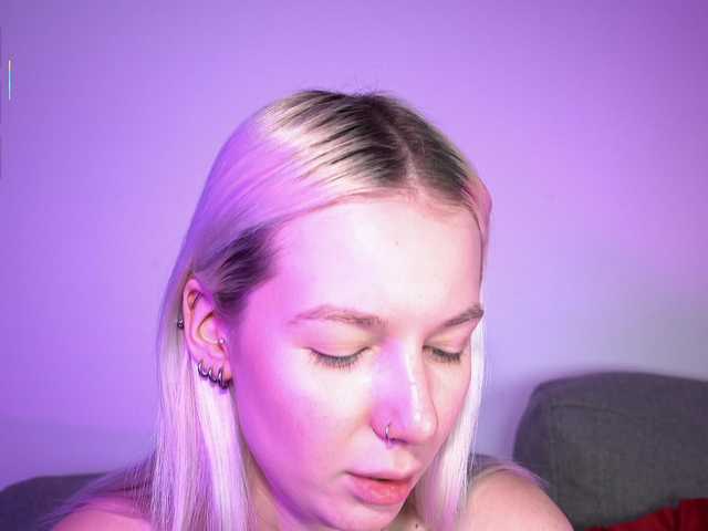 RanyLoveTomson — live female cam
