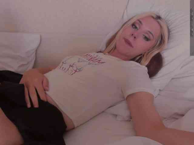 evapleasure Live Webcam on BongaCams