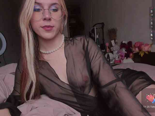 evapleasure Live Webcam on BongaCams