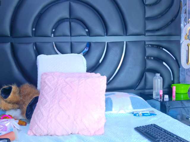 SabrinnaTaylor live cam on BongaCams
