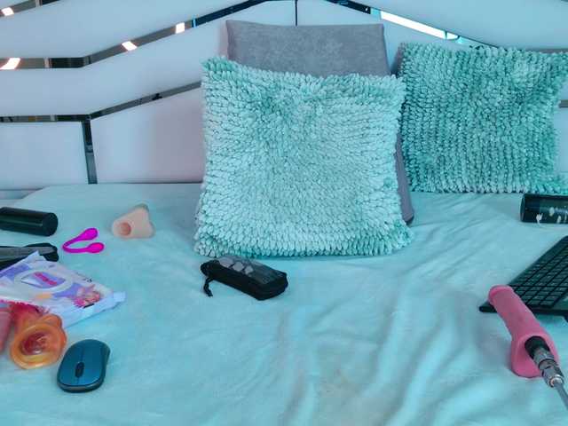 SabrinnaTaylor live cam on BongaCams
