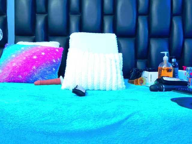 SabrinnaTaylor live cam on BongaCams