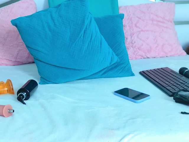 SabrinnaTaylor live cam on BongaCams