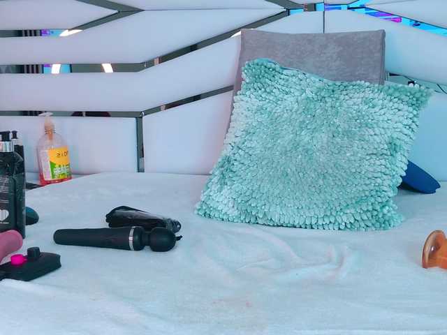 SabrinnaTaylor live cam on BongaCams