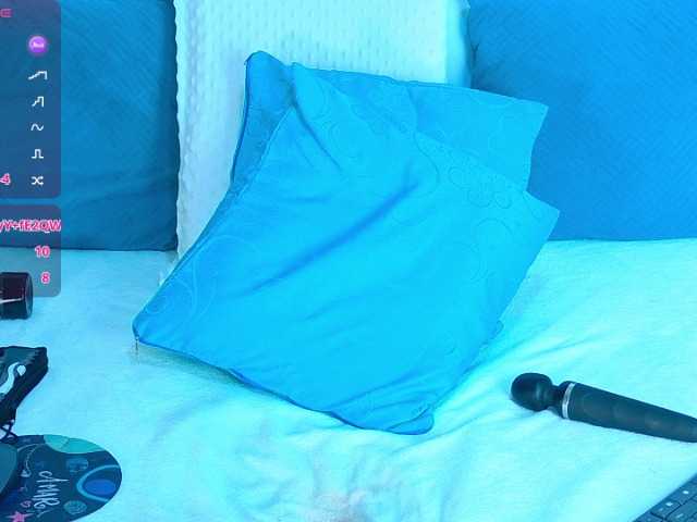 SabrinnaTaylor live cam on BongaCams