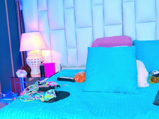 SabrinnaTaylor live cam on BongaCams