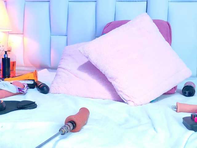 SabrinnaTaylor live cam on BongaCams