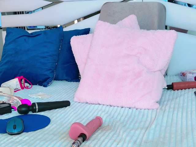 SabrinnaTaylor live cam on BongaCams