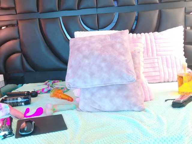 SabrinnaTaylor live cam on BongaCams