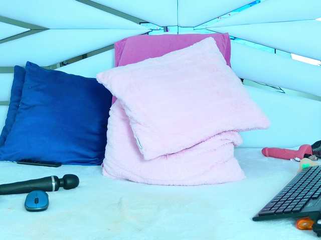 SabrinnaTaylor live cam on BongaCams