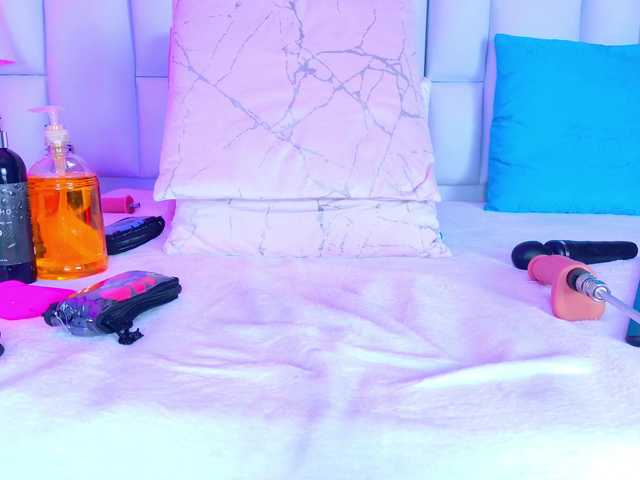 SabrinnaTaylor live cam on BongaCams