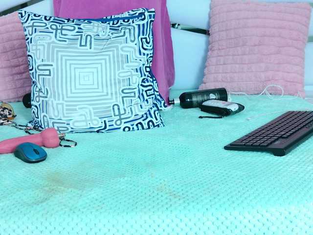 SabrinnaTaylor live cam on BongaCams