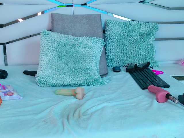 SabrinnaTaylor live cam on BongaCams