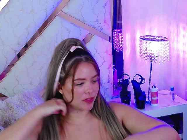 Modelo: AngeliePastori