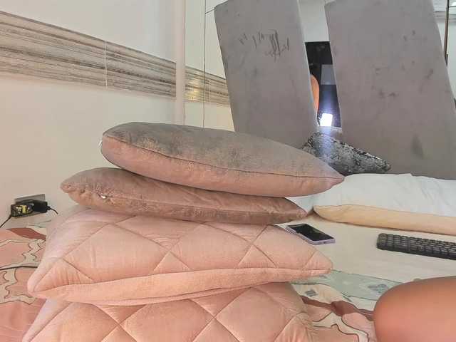 sensually-explosive live cam on BongaCams