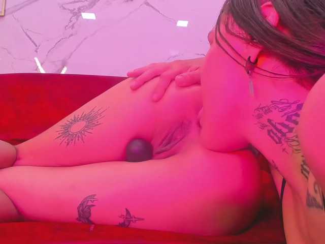 Sensually-explosive live cam