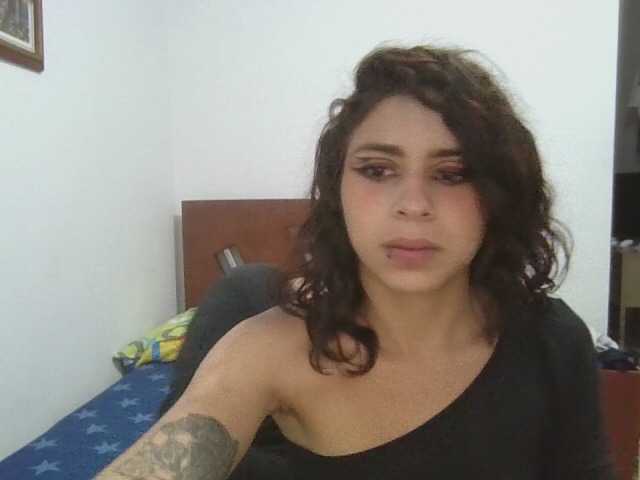 Hiana live webcam show
