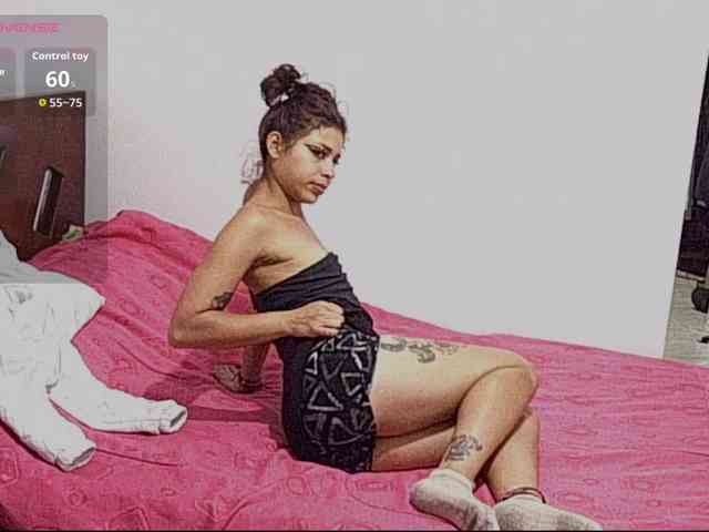 Hiana Sex Cam Show