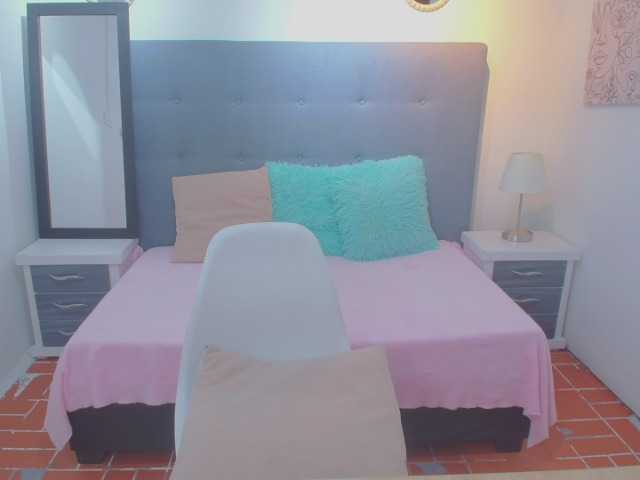 chaneelstark live cam on BongaCams
