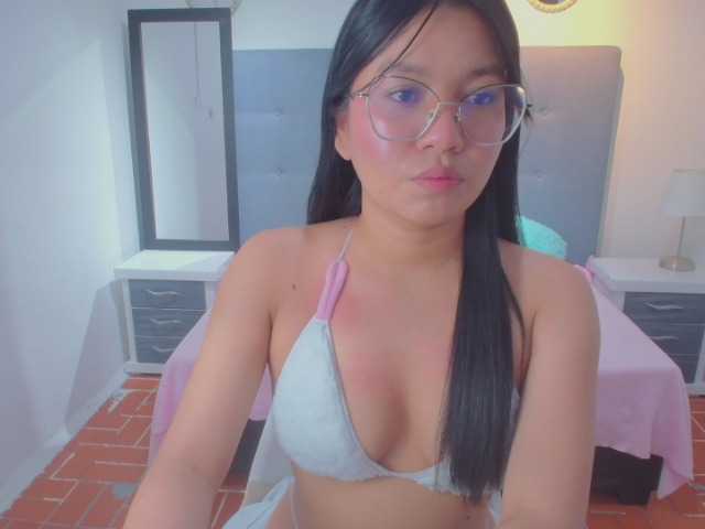 chaneelstark live cam on BongaCams