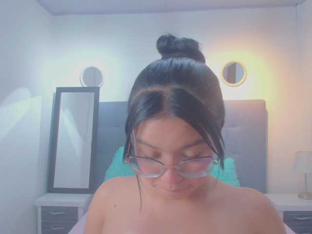 chaneelstark live cam on BongaCams