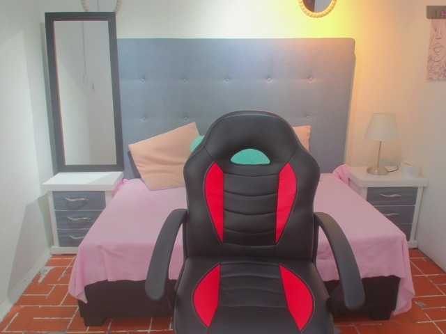 chaneelstark live webcam show