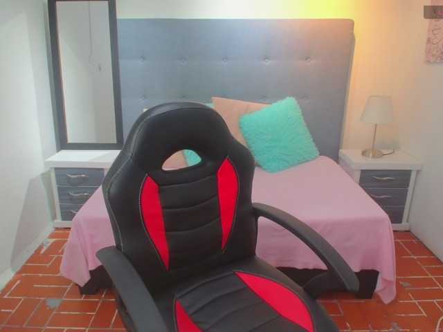 chaneelstark live cam on BongaCams