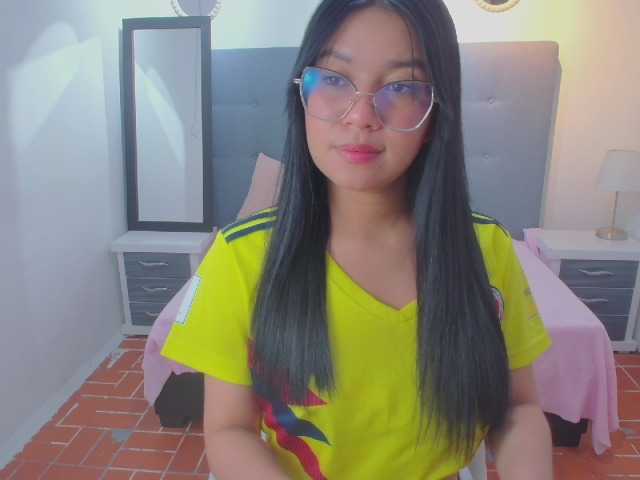 chaneelstark live cam on BongaCams