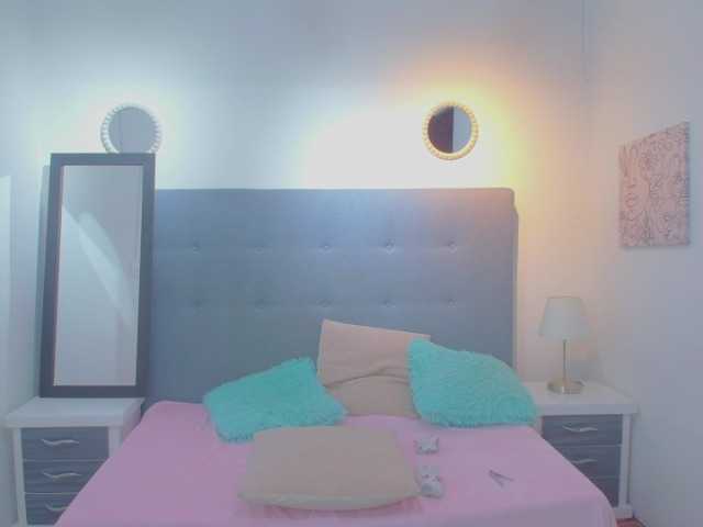 chaneelstark live cam on BongaCams