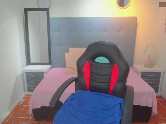 chaneelstark live cam on BongaCams