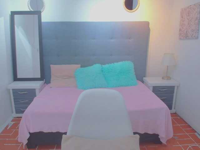 chaneelstark live cam on BongaCams