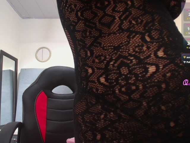 chaneelstark live cam on BongaCams