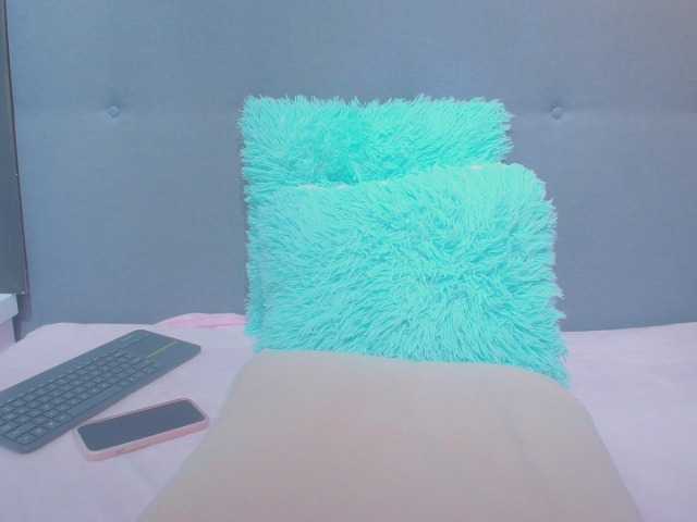 chaneelstark live cam on BongaCams